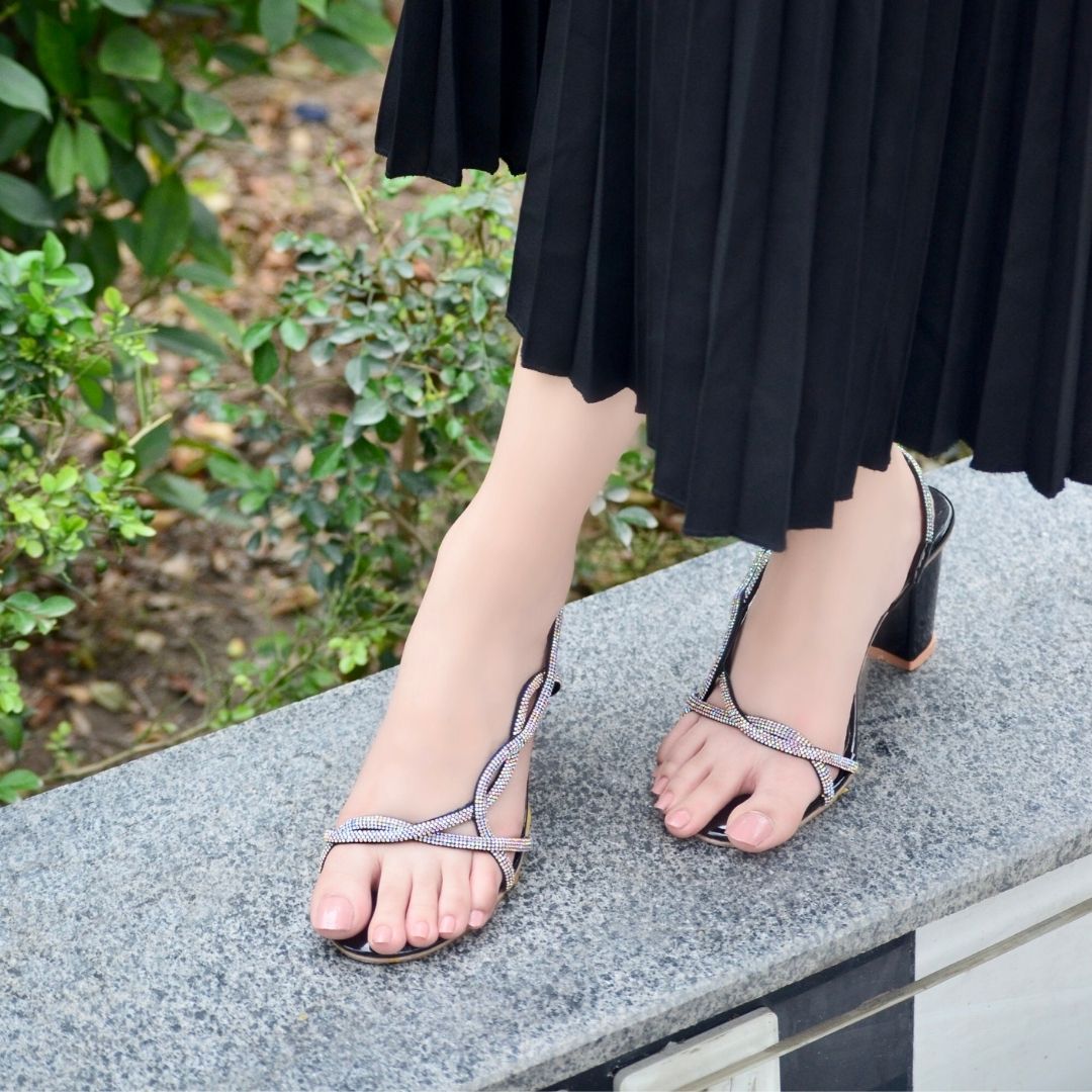 Rylea Sling Back Heels - Black