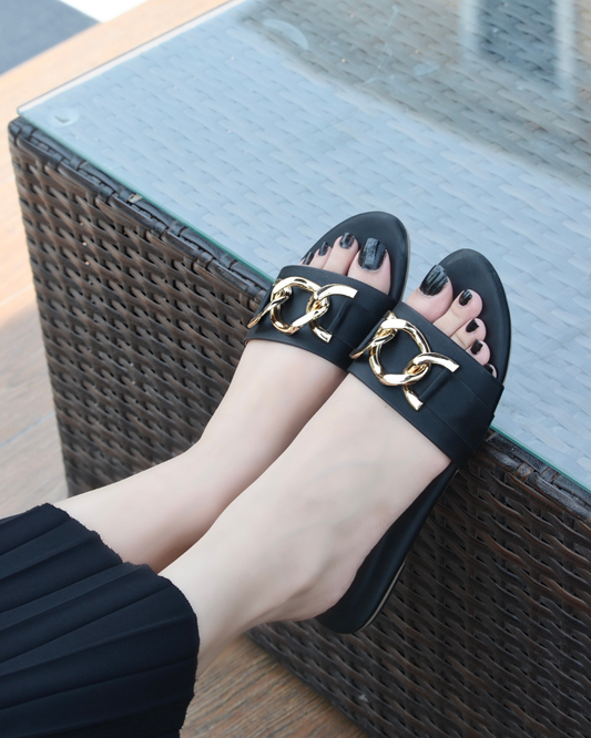 Camry Slides - Black