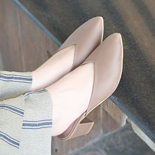 Pointy Toe Block Heels - Brown