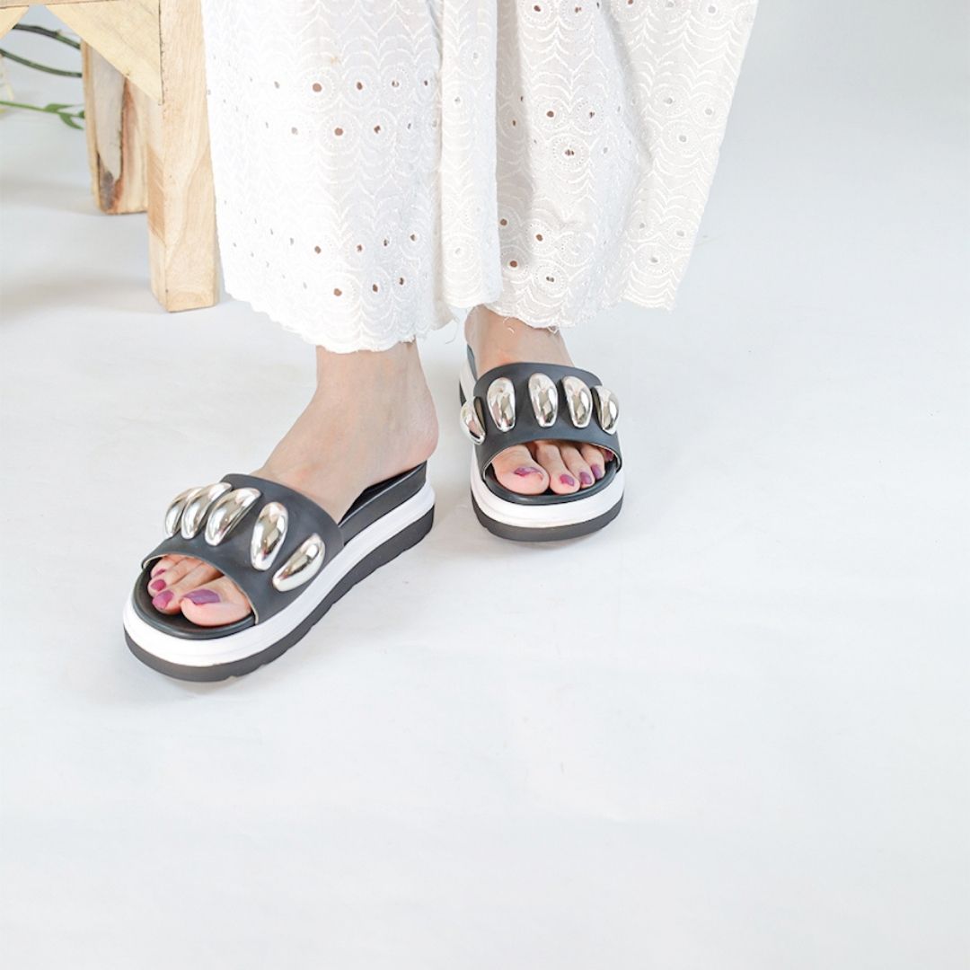 Orla Chunky Platforms - Black