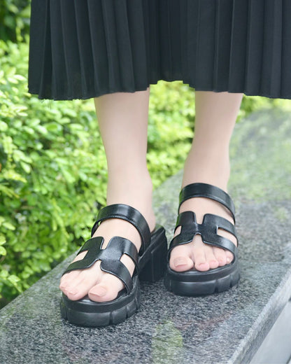 Lyra Chunky Slides - Black
