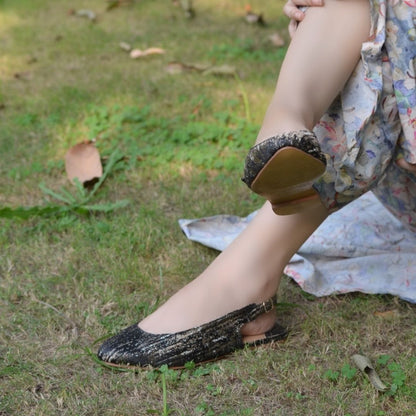 Aura Pump Sandals - Black