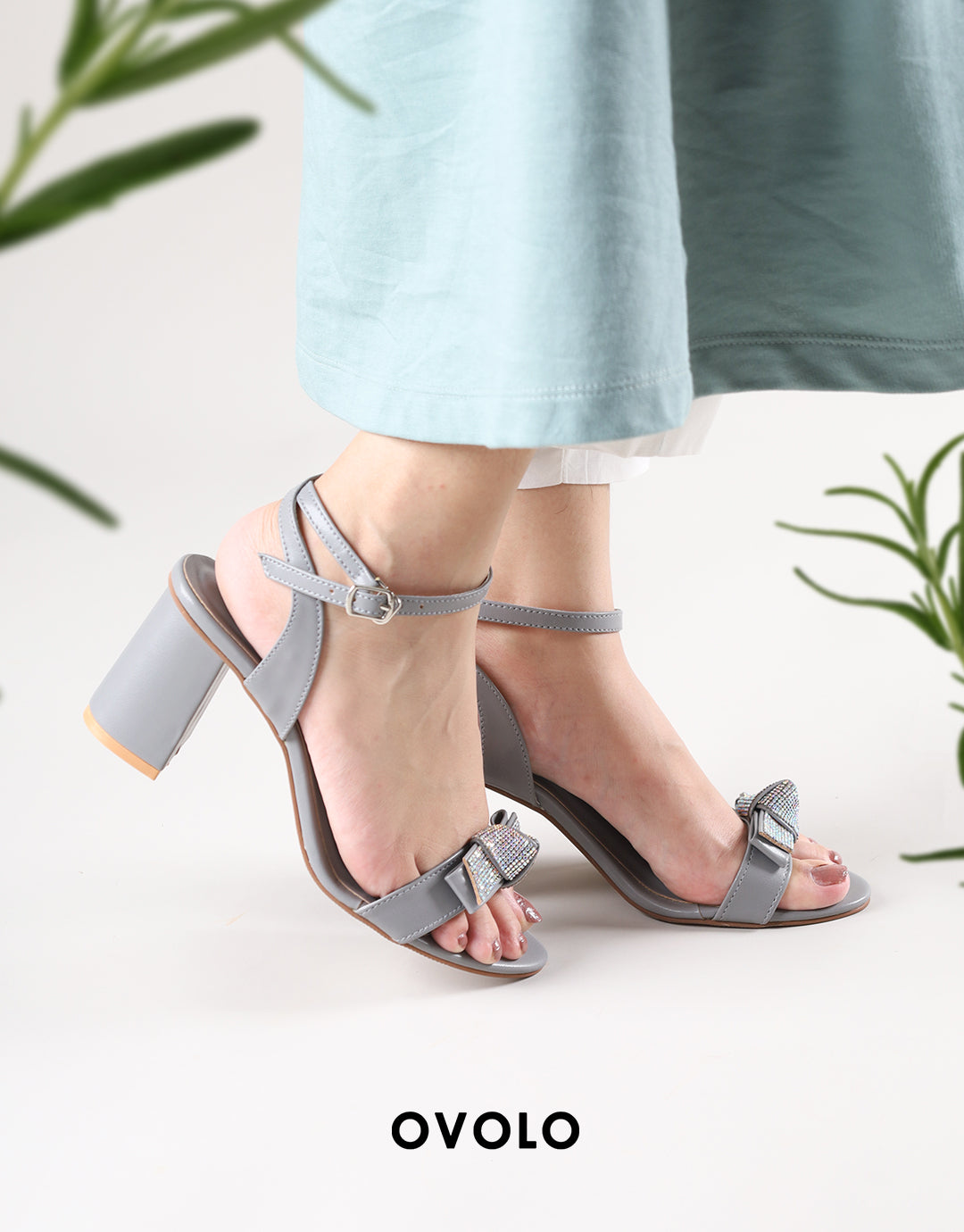 Glamorous block heeled sandal in light gray | ASOS