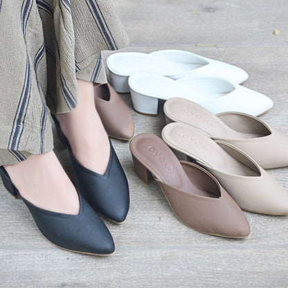 Pointy Toe Block Heels - Black