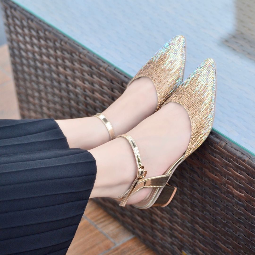 Evania Block Heel Pumps - Gold