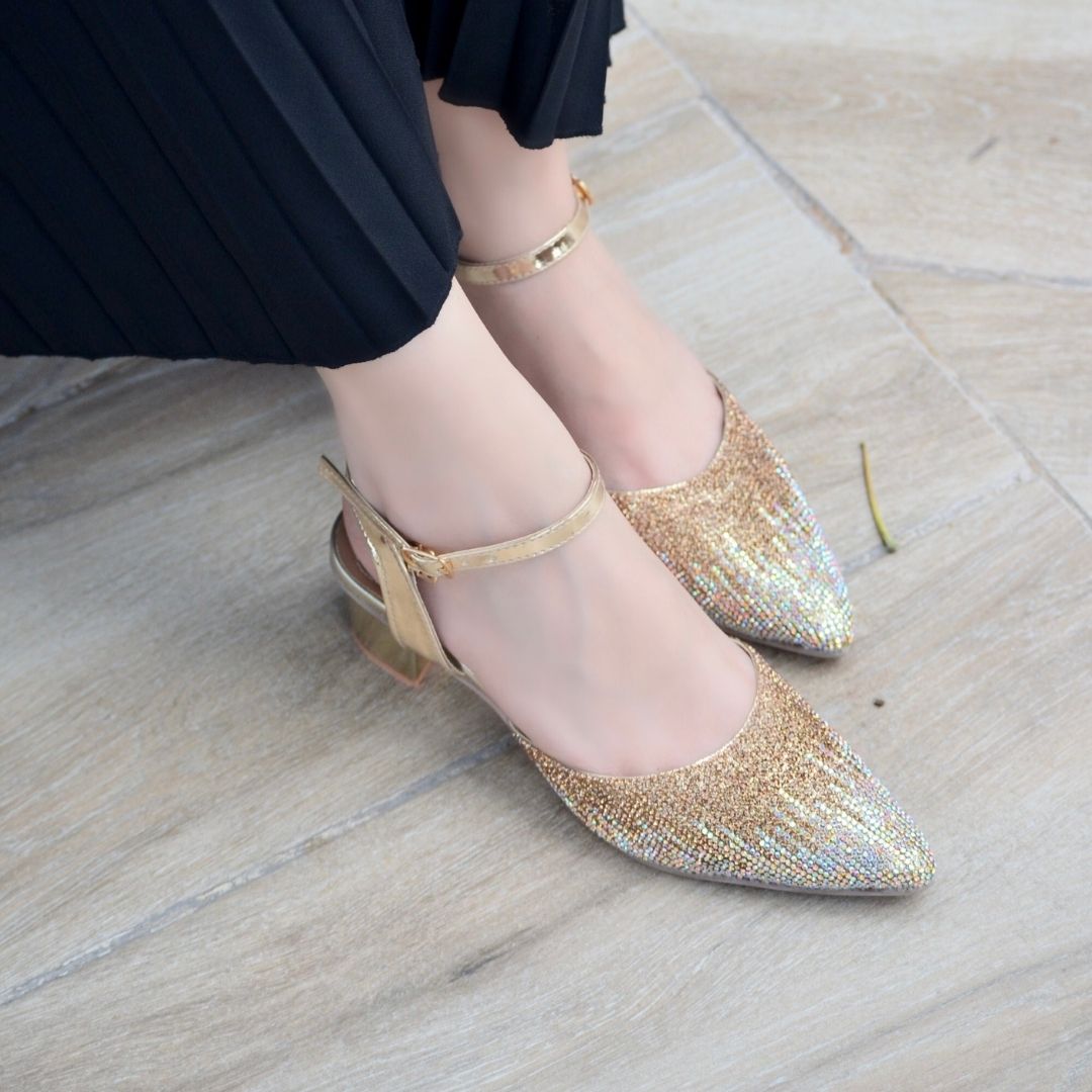 Evania Block Heel Pumps - Gold