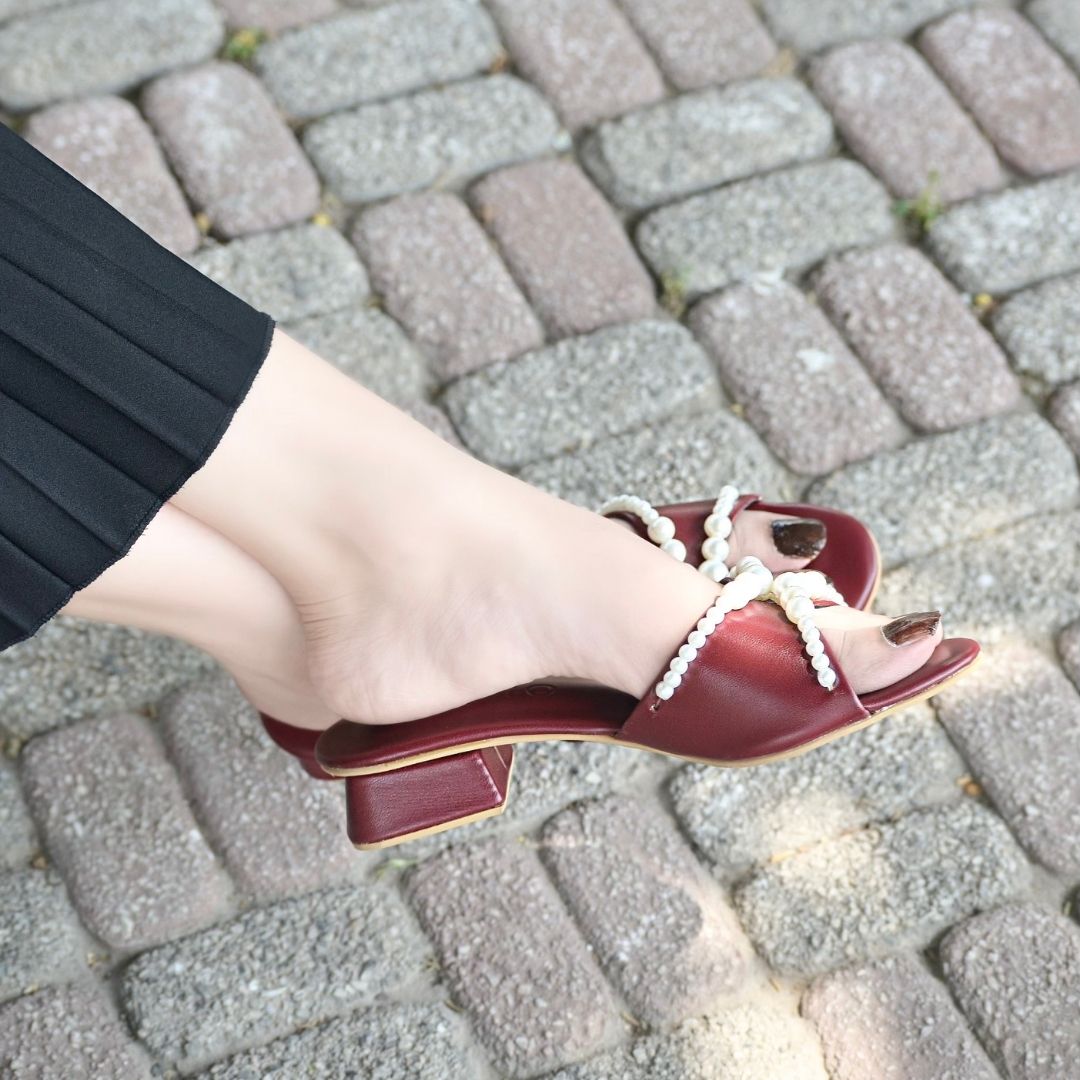 Pearl Slides - Red