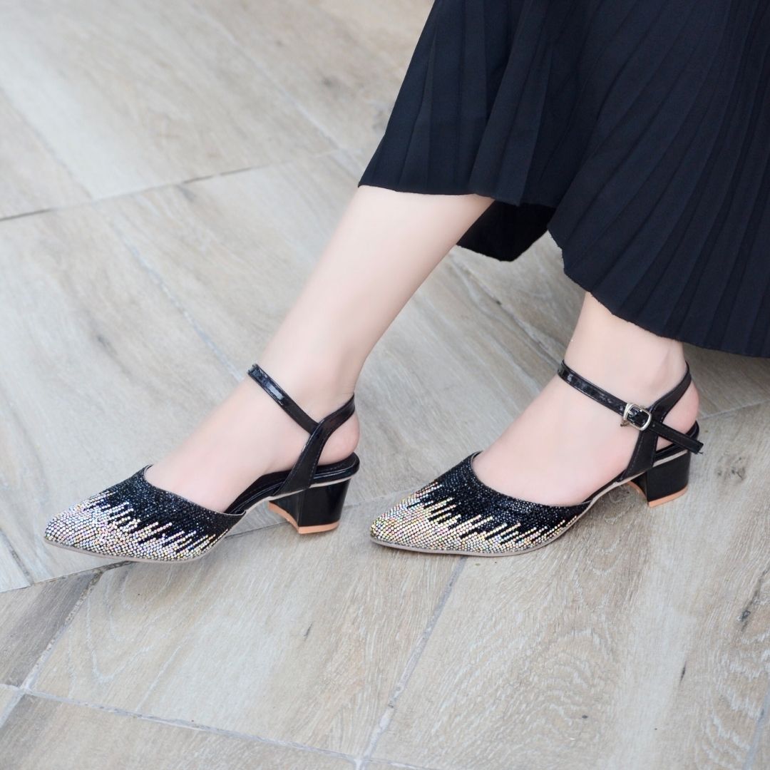 Evania Block Heel Pumps - Black