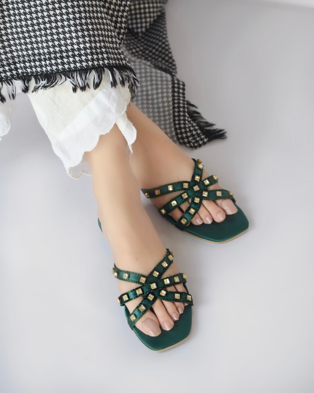 Tiara Slides - Green