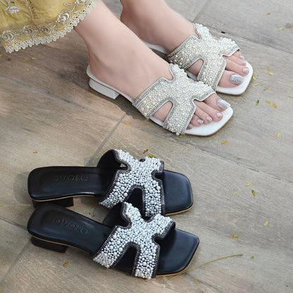 Lucia Slides - White
