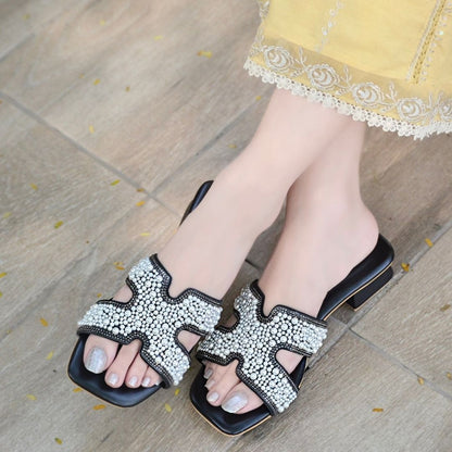 Lucia Slides - Black