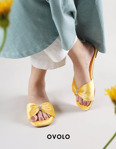 Bow Knot Slides - Yellow