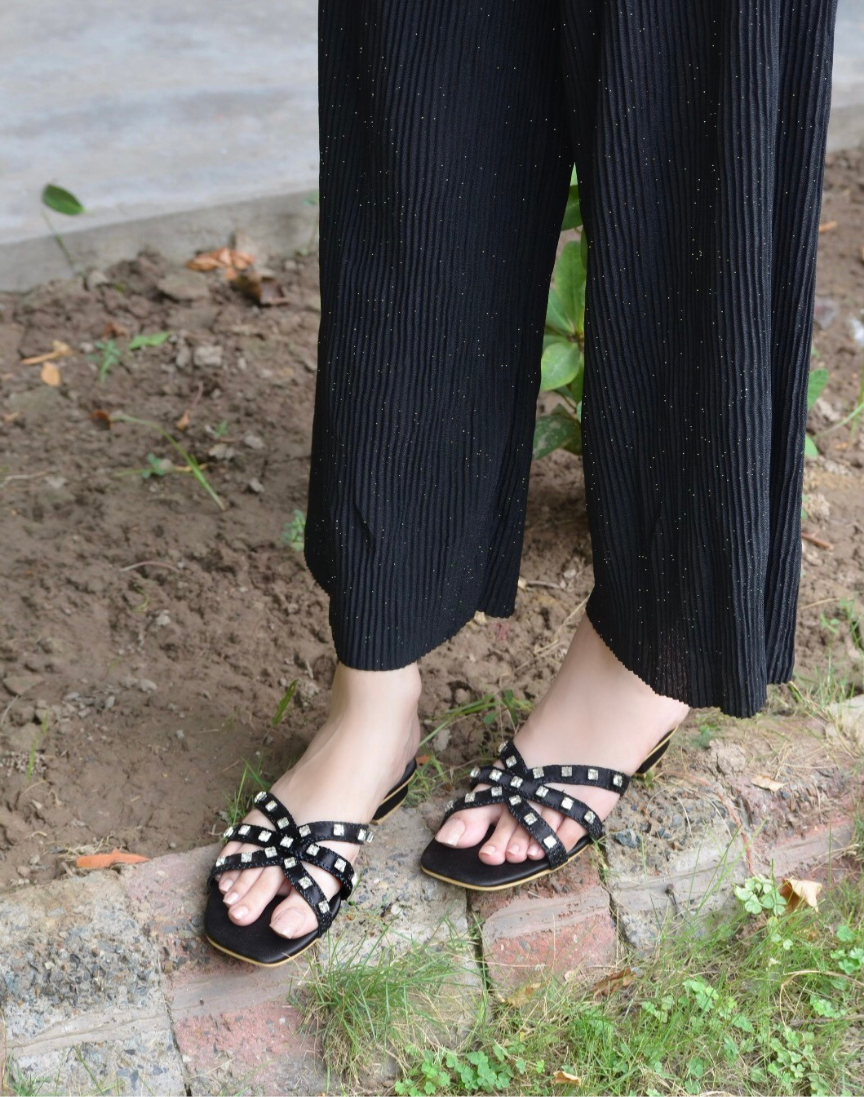 Tiara Slides - Black