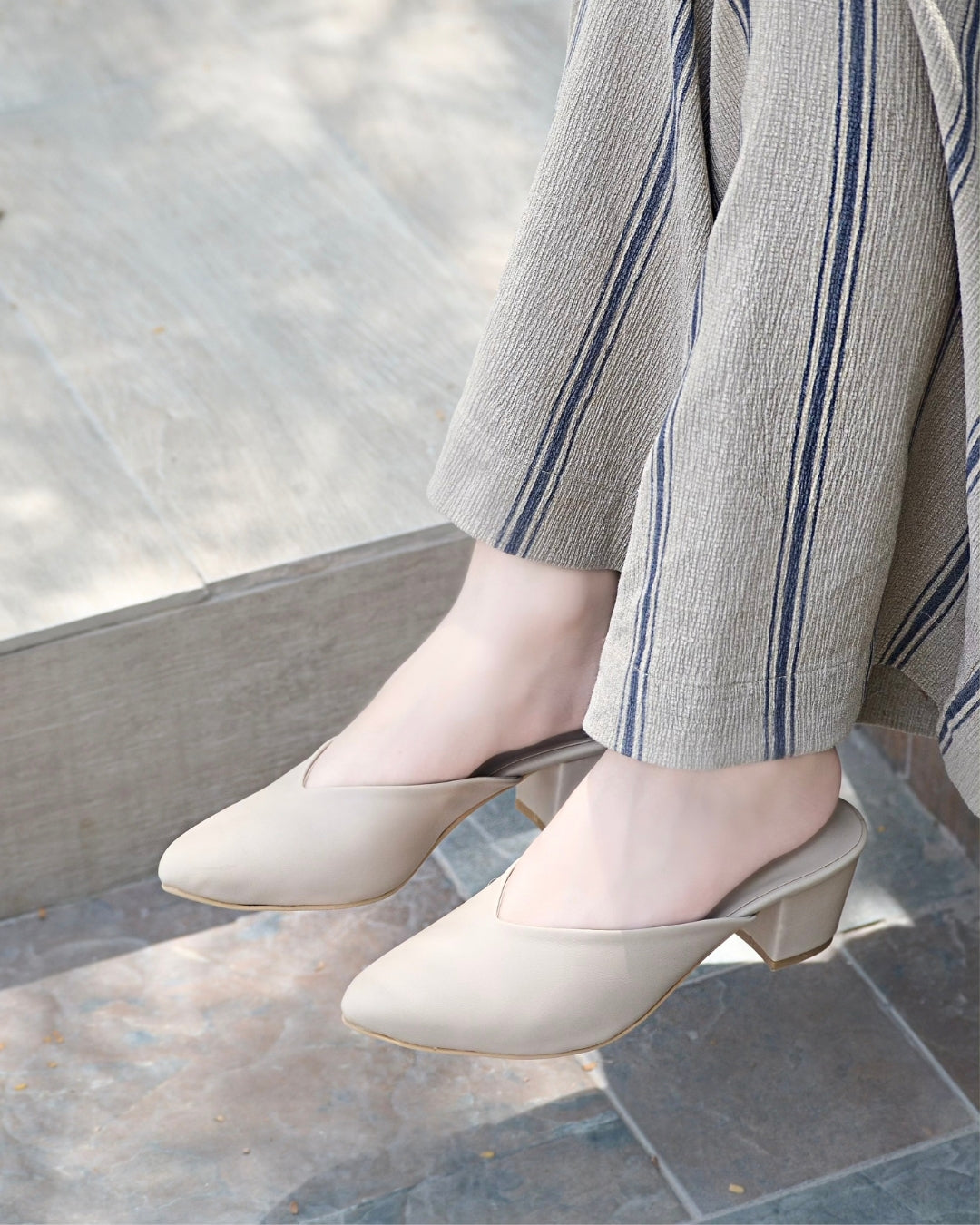 Pointy Toe Block Heels - Beige