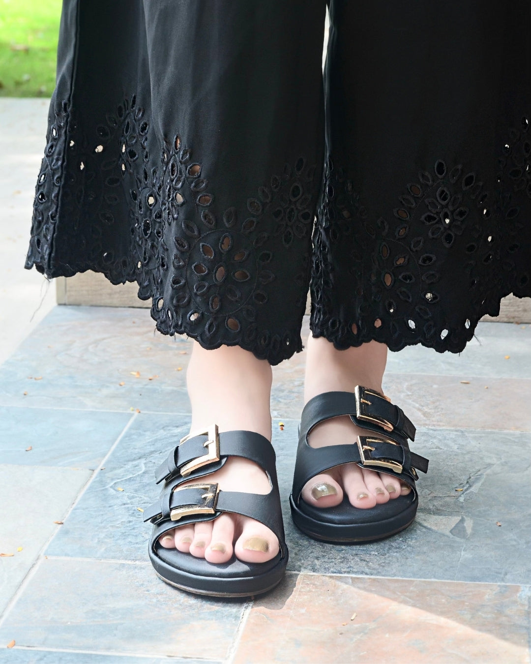 Alba Chunky Slides - Black