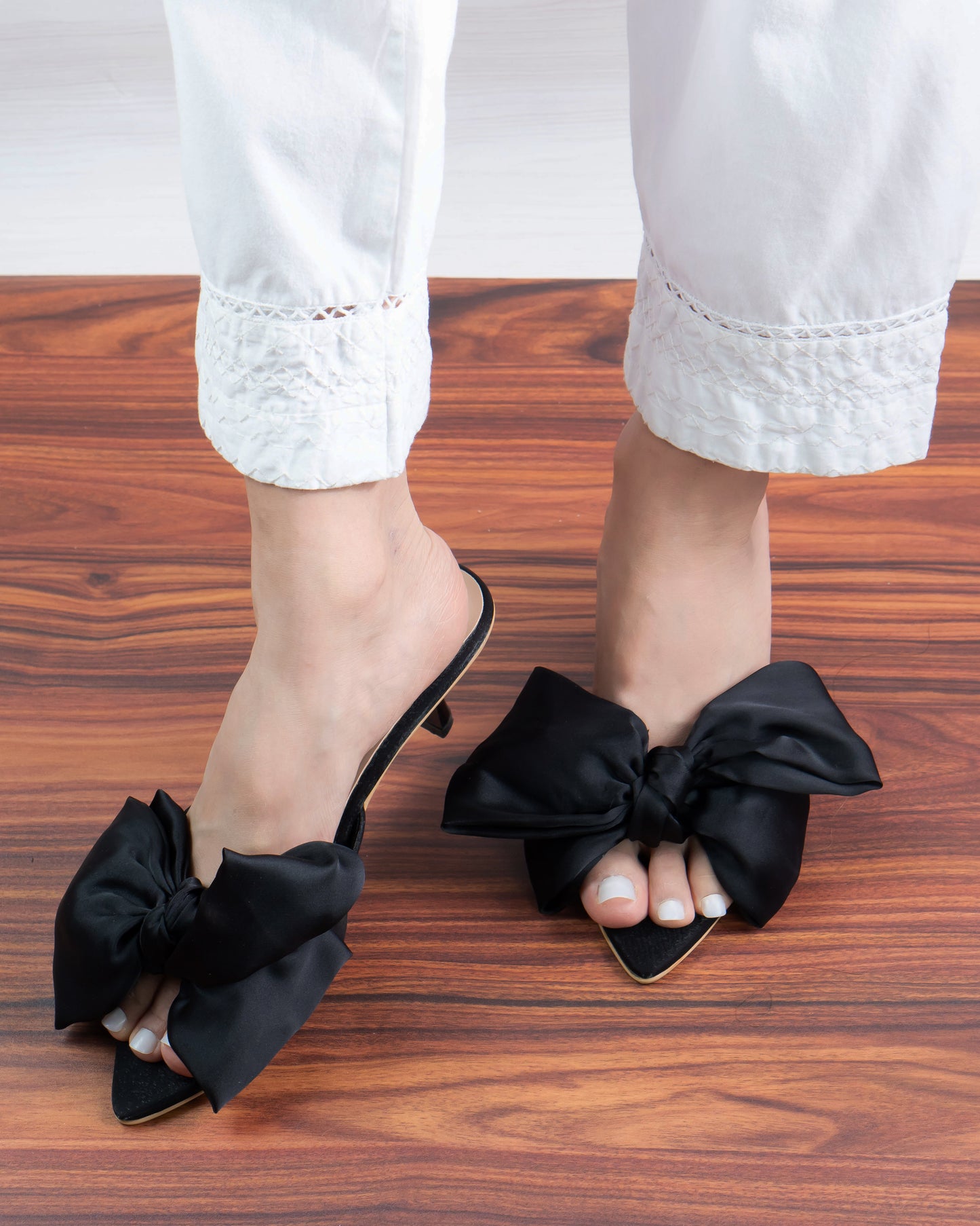 Hannah Bow Heels - Black