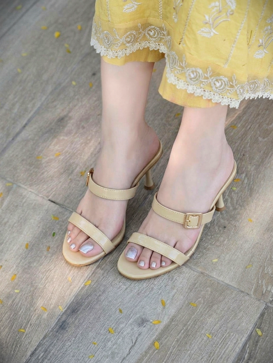 Hazy Heels - Beige