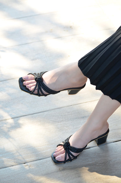 Tiasa Block Heels - Black