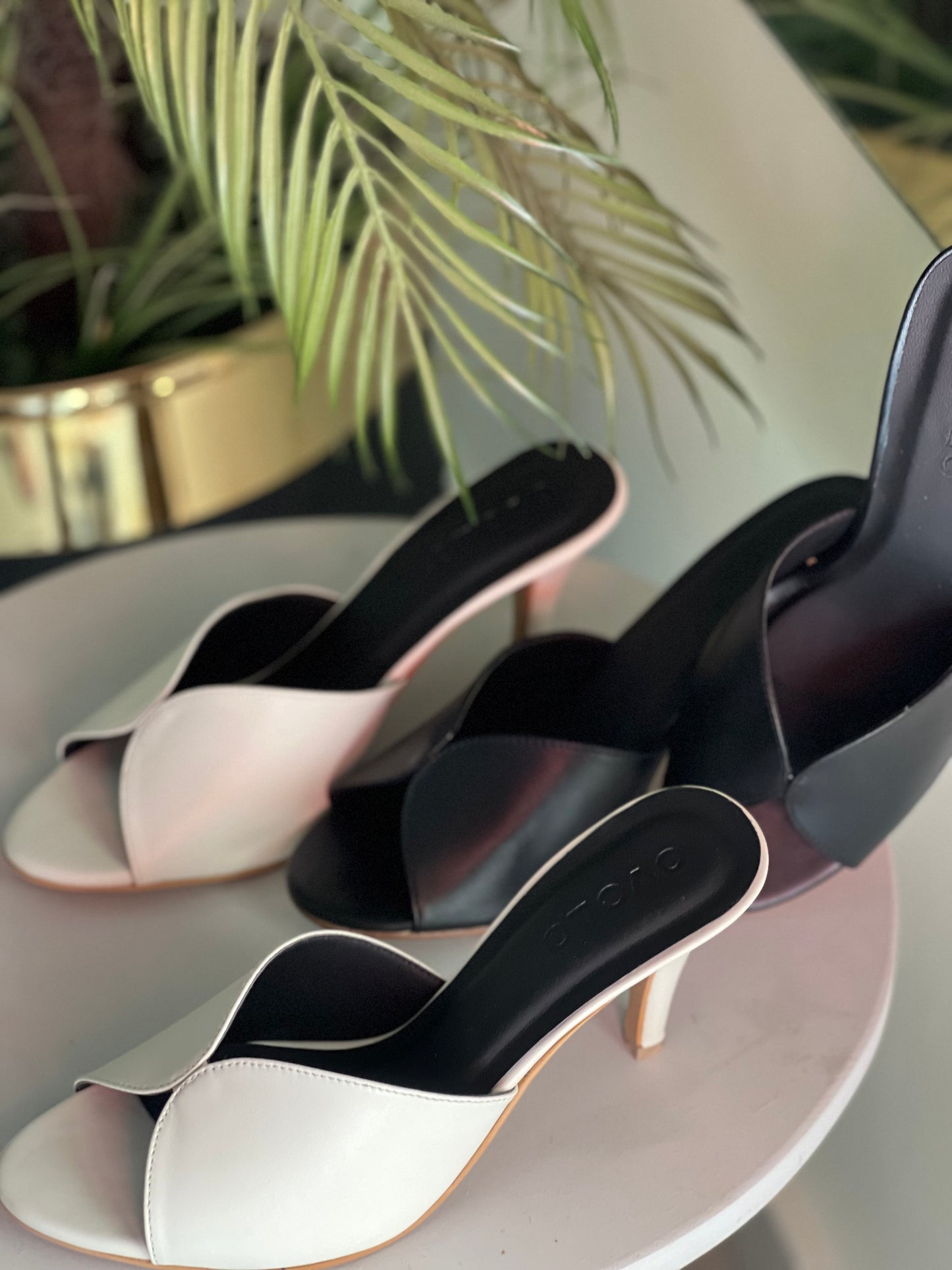 Darlay Heels - Black