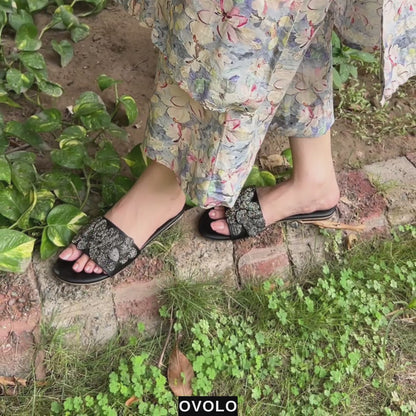 Spark Slides - Black